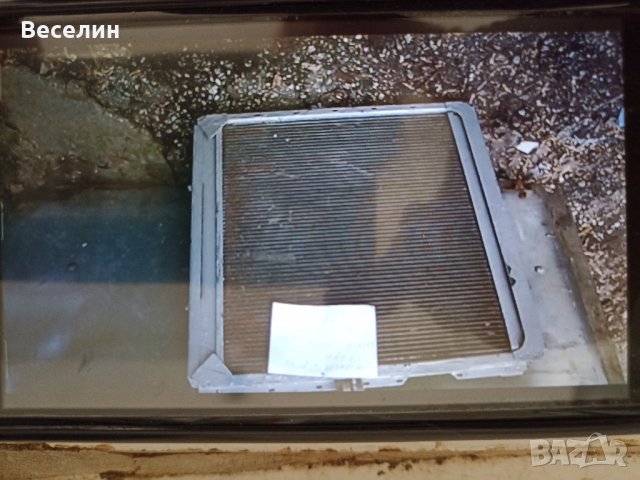 Продавам радиатор за МАН