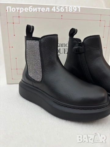 Оригинални детски обувки Alexander McQueen , снимка 2 - Детски боти и ботуши - 52306106