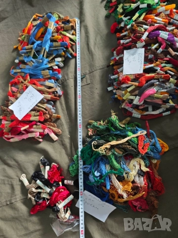 Продавам стари конци за гоблени, снимка 12 - Други - 51775999