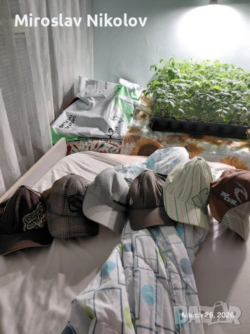 Шапки - Комплект от 6 броя