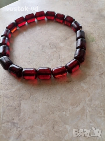 БРОЕНИЦА ЧЕРВЕН КЕХЛИБАР , снимка 13 - Други ценни предмети - 54357940