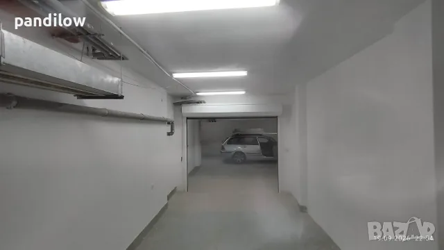 Продавам двоен гараж в центъра на София, снимка 2 - Гаражи и паркоместа - 55365462