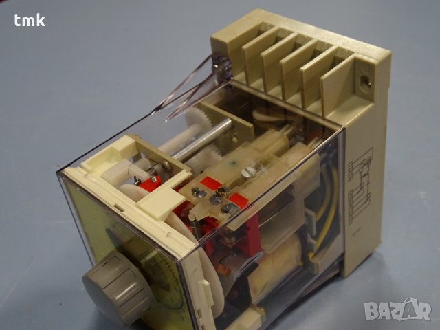 Реле време Siemens 7PR3051-0, снимка 6 - Резервни части за машини - 31806089