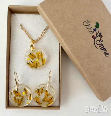 Ръчно изработени комплекти от бижутерийна смола, естествени цветя и материали, снимка 2 - Бижутерийни комплекти - 46690759