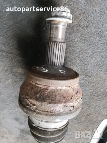 Задвижващ вал задна дясна страна десен волан за Mercedes CLS W219 320 CDI (2008) , снимка 3 - Части - 53998242