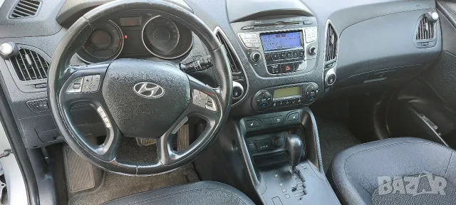 Hyundai IX35 2.0 163k., снимка 17 - Автомобили и джипове - 55878443