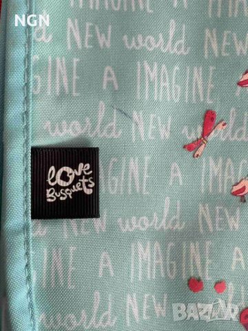 Чанта за през рамо Love Busquets , снимка 3 - Раници - 39726275