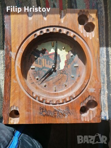 Стенен часовник от естествено дърво, снимка 1 - Антикварни и старинни предмети - 35609197
