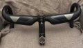 Карбоново кормило с лапа за велосипед, снимка 1