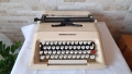 Стара пишеща машина Olivetti Lettera 35 - Spain - 1980" год., снимка 1
