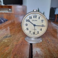 Настолен часовник,будилник СЛАВА,SLAVA #9, снимка 1 - Антикварни и старинни предмети - 40851899