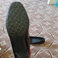 Черни обувки , снимка 4 - Дамски ежедневни обувки - 44695128