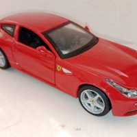 Ferrari FF Bburago - Мащаб 1:32, снимка 6 - Колекции - 42537402