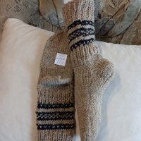 Ръчно плетени мъжки чорапи от вълна, размер 37, снимка 1 - Мъжки чорапи - 42253540