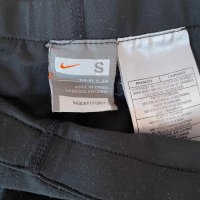 Оригинална плисирана поличка Nike, снимка 4 - Поли - 40447218