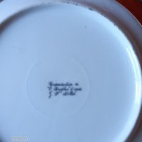 Два броя френски ,порцеланови чинии за окачване на стена-репродукции, снимка 3 - Декорация за дома - 42559720