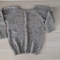 Дамски пуловер, снимка 1 - Блузи с дълъг ръкав и пуловери - 38118967