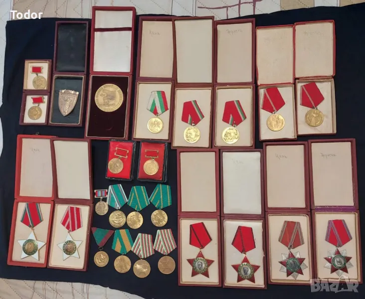 Лот ордени и медали от соца, снимка 1