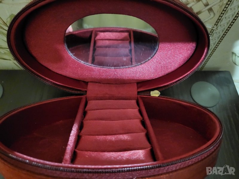 Кутия за бижута , снимка 1