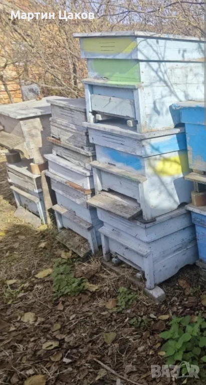 Продавам стари кошери 12 рамкови , снимка 1