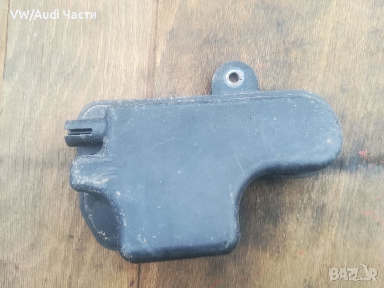 Вакуум резервоар за Ауди С3 1.8Т Ауди ТТ Audi A3 S3 8L 1.8T Audi TT 8N/ 06A 131 541, снимка 1
