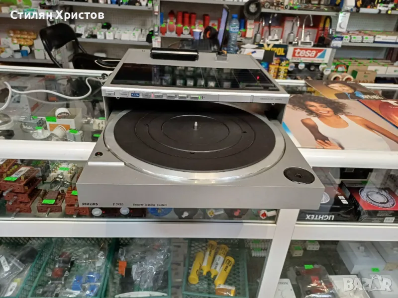 Грамофон PHILIPS F7430, снимка 1