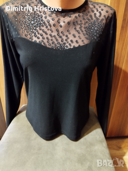 Блуза с красиво деколте, снимка 1