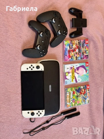 Nintendo Switch OLED White, снимка 2 - Nintendo конзоли - 53933668