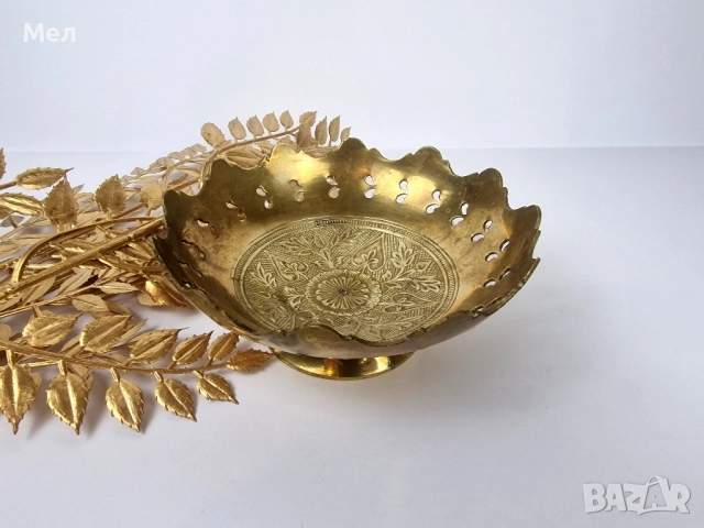 Месингова купа на пиедестал 