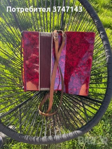 Акордеон Weltmeister, снимка 2 - Акордеони - 54313574