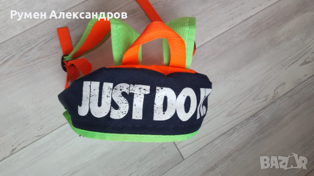 Детска електрикаво зелена NIKE раничка, снимка 4 - Раници - 53940542