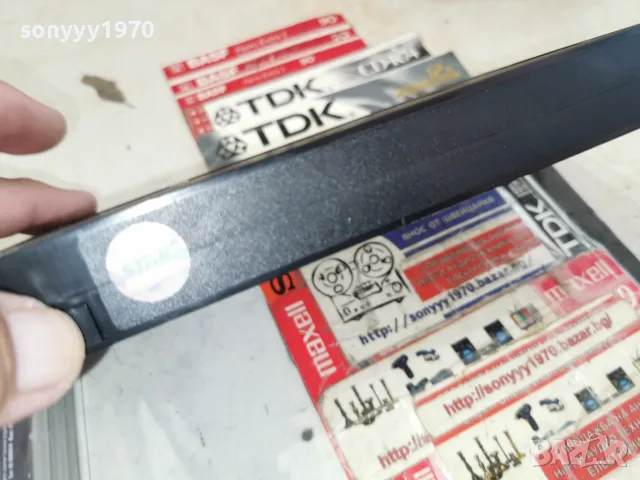 АСТЕРИКС И ИНДИАНЦИТЕ-ORIGINAL VHS TAPE 2409261829L1, снимка 12 - Други жанрове - 56215087