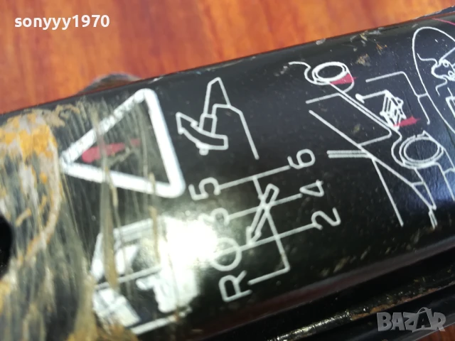 RENAULT-ORIGINAL КРИК-ВНОС SWISS 0906251709, снимка 6 - Аксесоари и консумативи - 50605482