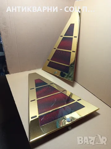 Стари Светлоотразителни Панели От Игрална Машина.