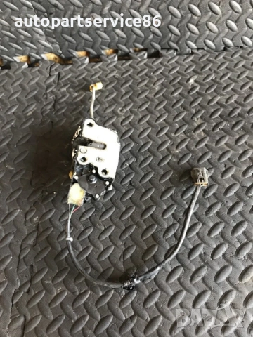 Механизъм за електрическо заключване на предна дясна врата за Isuzu NQR (2008)