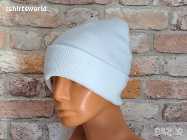 Нова зимна дамска/детска шапка в бял цвят, снимка 5 - Шапки - 47663935