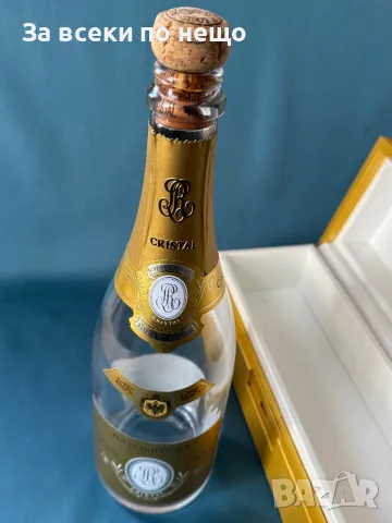 ОРИГИНАЛНА Бутилка от шапнаско с кутия Louis Roederer Cristal 2009, снимка 16 - Антикварни и старинни предмети - 49936638