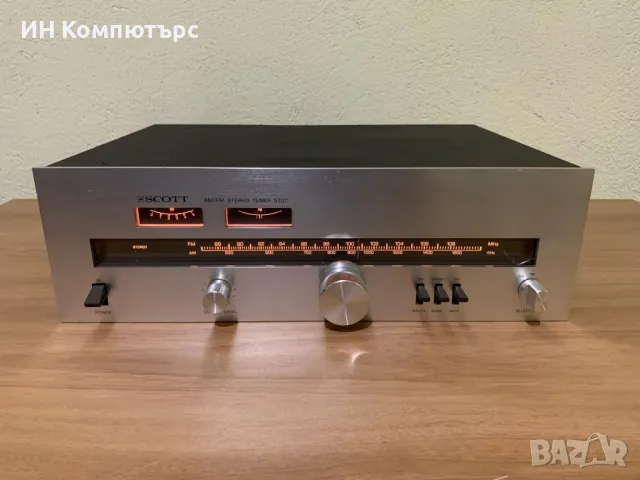Продавам аналогов стерео тунер Scott 570T