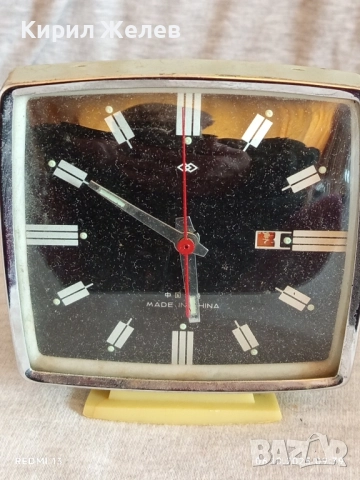 Стар механичен будилник CHINA рядък за КОЛЕКЦИЯ ДЕКОРАЦИЯ 49184, снимка 2 - Антикварни и старинни предмети - 51958265