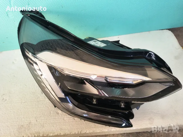Десен фар Renault Captur 2019- Рено Каптюр , снимка 3 - Части - 48266779