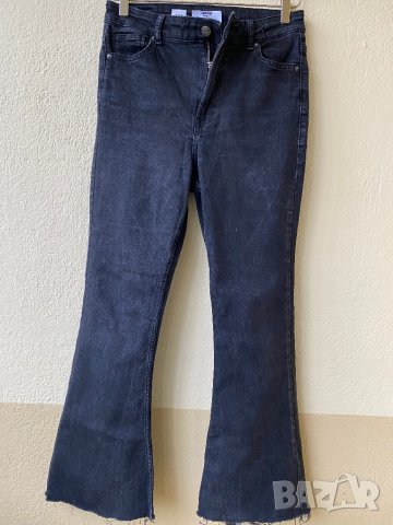 Дънки чарлстоун Bershka — М, снимка 2 - Дънки - 40774076