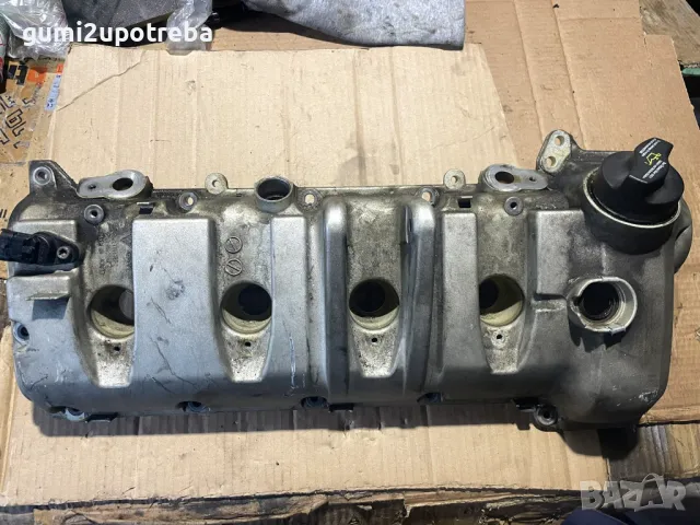 Капак на Клапани Дясна Страна 94810513502 Porsche Cayenne 957 4,8 V8, снимка 2 - Части - 49805323