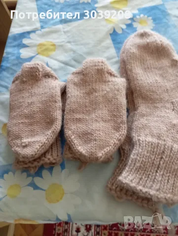 Продавам 💯 вълнена чорапи , снимка 2 - Дамски чорапи - 49279887