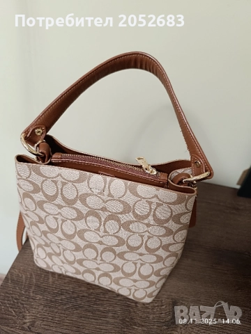 Дамска чанта, снимка 3 - Чанти - 52342240