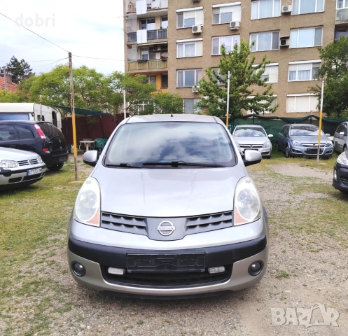 Нисан Ноте 1.6 бензин 2007год,климатроник, снимка 4 - Автомобили и джипове - 52219667