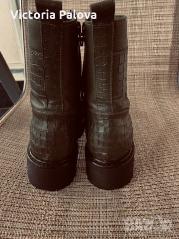 Модерни боти-ботуши,естествена кожа, снимка 3 - Дамски боти - 35576451