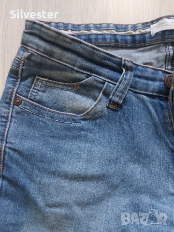 Дамски дънкови къси панталони, размер М / 36, снимка 3 - Къси панталони и бермуди - 42025653