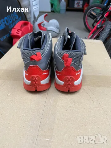 Непромокаеми туристически обувки, снимка 2 - Детски боти и ботуши - 47956046