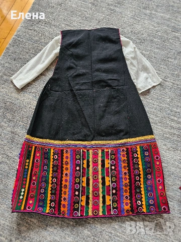 Автентична старозагорска носия. Сукман, престилка и риза, снимка 3 - Антикварни и старинни предмети - 53908905