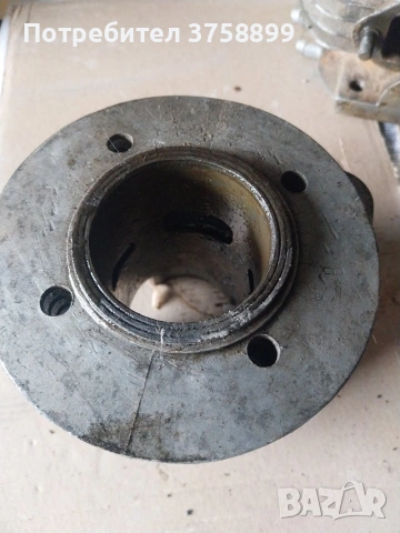 различни части останали от двигатели за иже възход и татран., снимка 10 - Части - 54069111